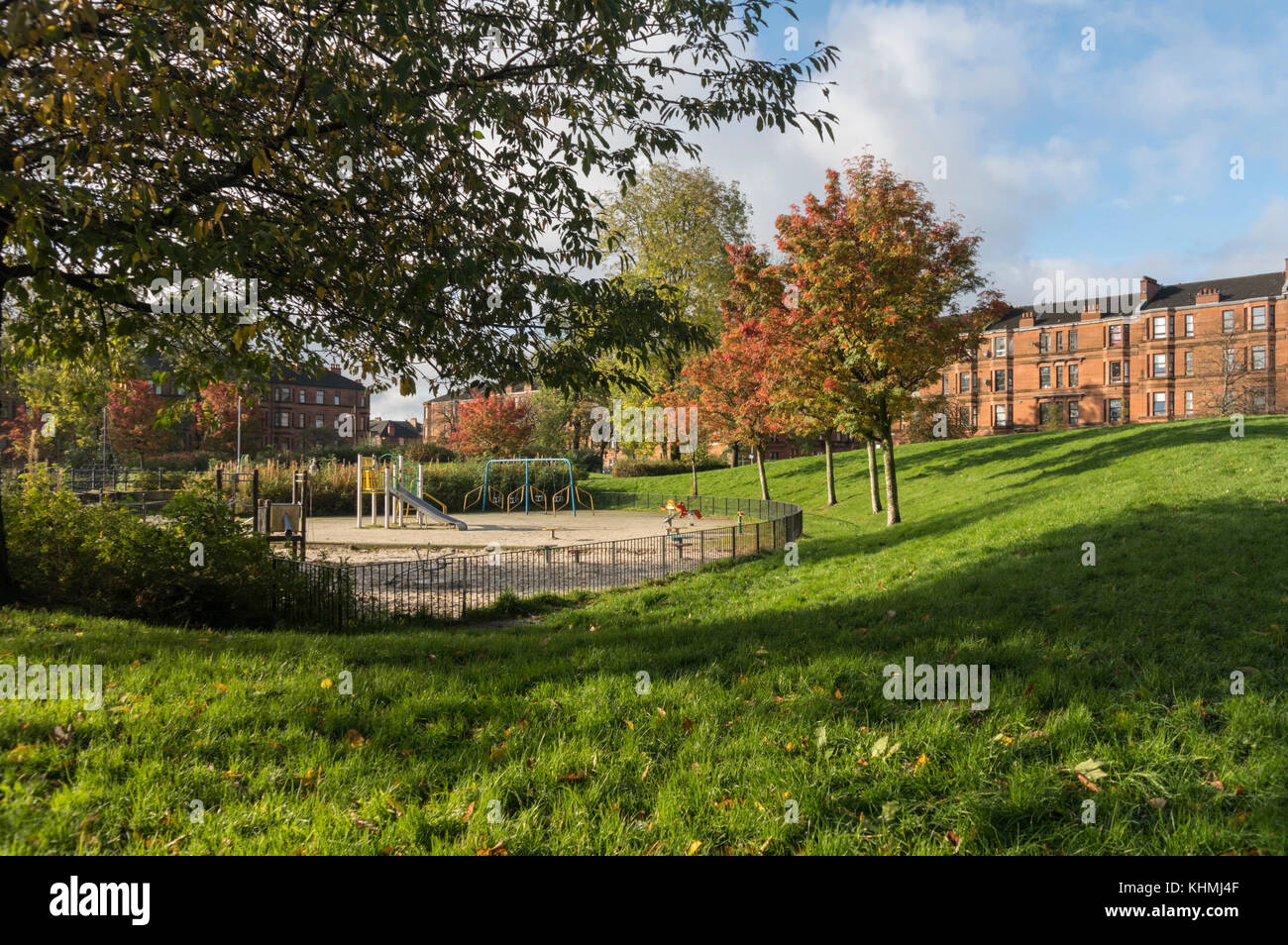 Parco Govanhill nel tardo autunno la luce solare, Glasgow, Scotland, Regno Unito Foto Stock