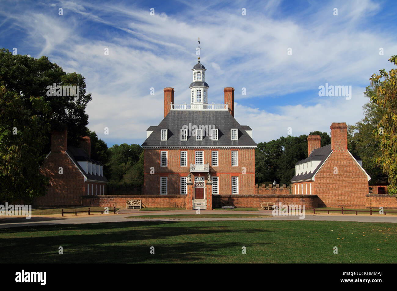 Il Palazzo del Governatore di Williamsburg, ricostruita nel 1930, è servito come residenza ufficiale della Royal governatori della colonia della Virginia Foto Stock