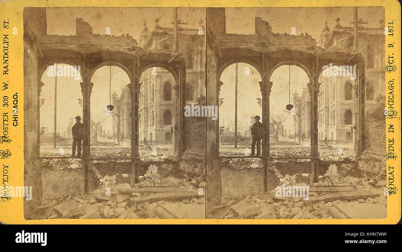 Court House, vista attraverso le rovine del lato est di Clark Street, Chicago, Illinois, 1871. Dalla New York Public Library. Foto Stock