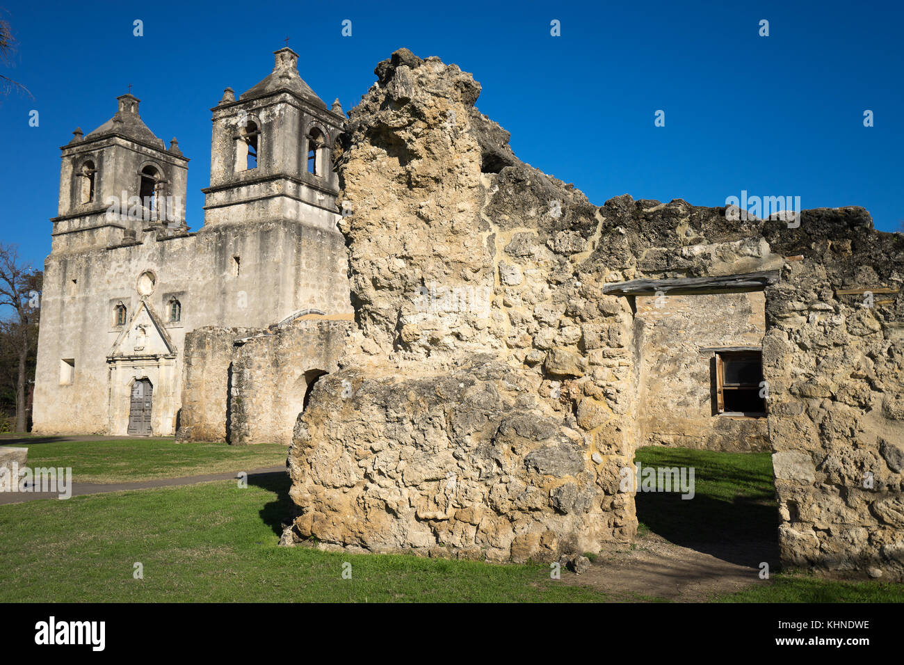 Missione concepcion con la rovina di fronte a san antonio texas usa Foto Stock