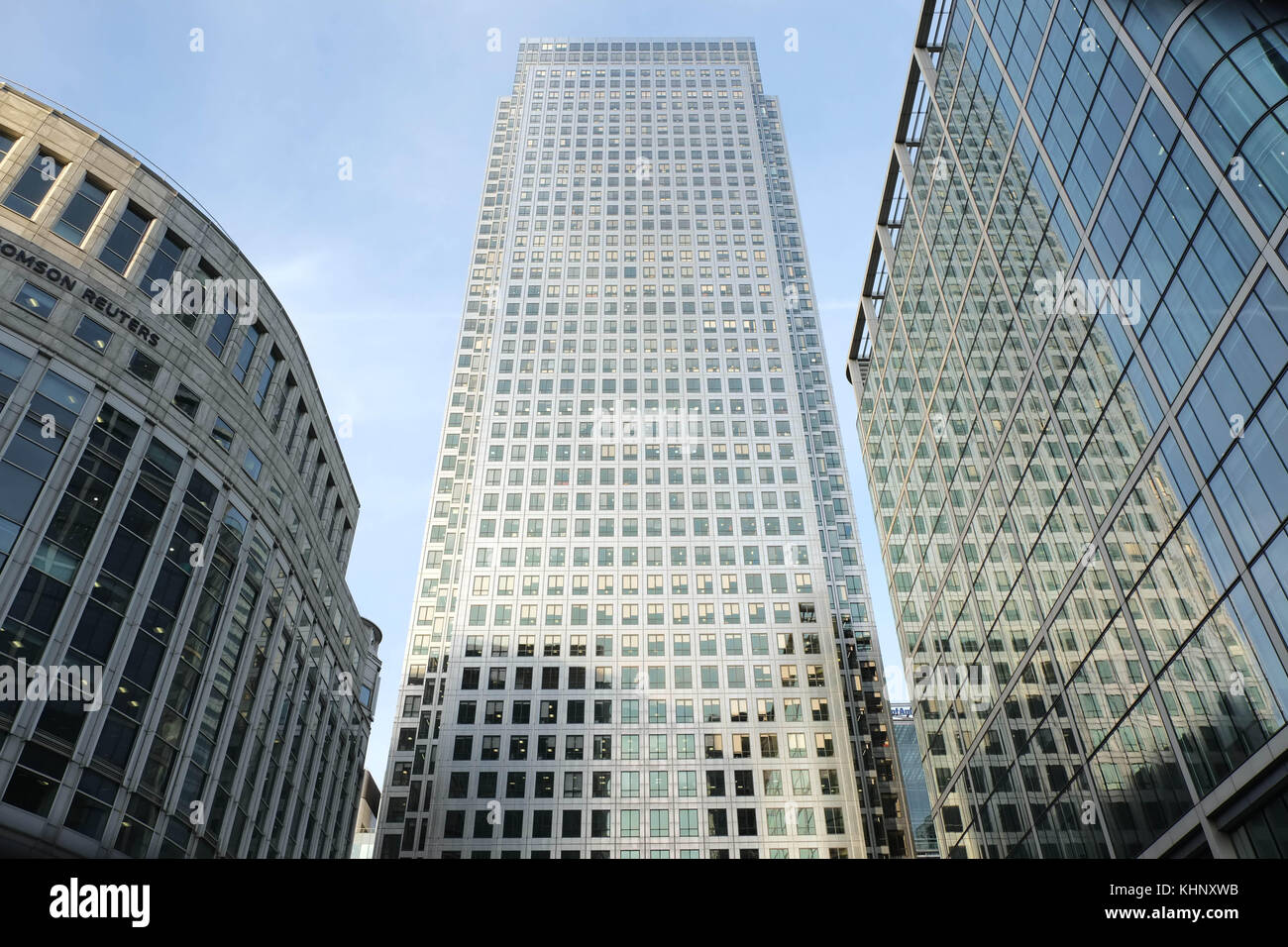 One Canada Square, a volte chiamato Canary Wharf Tower o semplicemente Canary Wharf, è un grattacielo di Canary Wharf, Londra Foto Stock