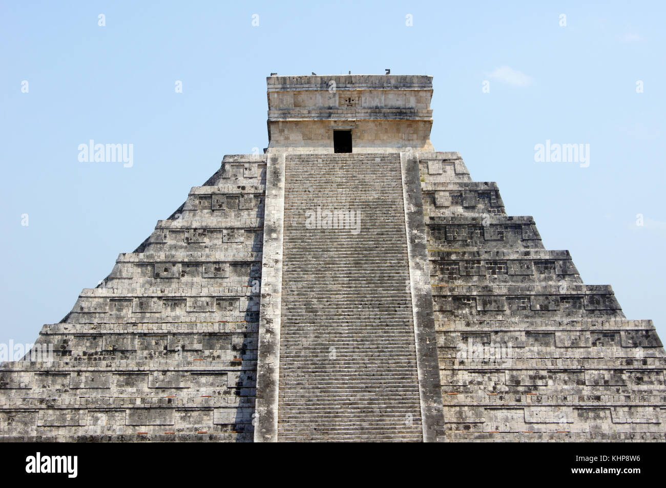 La sommità della piramide kukulkan a Chichen Itza, Messico Foto Stock