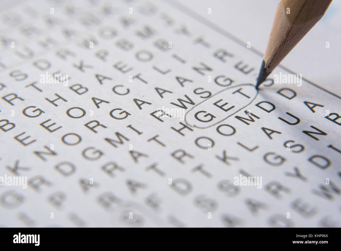 Parola puzzle brain teaser.parola 'get' nel cerchio.Concetto di brainstorming Foto Stock