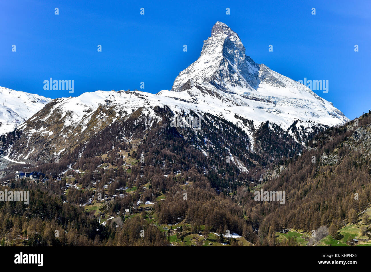 Il Cervino con neve, Zermatt, Svizzera Foto Stock