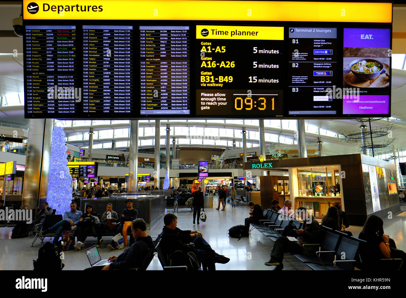 Il terminale 2, l'aeroporto di Heathrow, London, Regno Unito Foto Stock