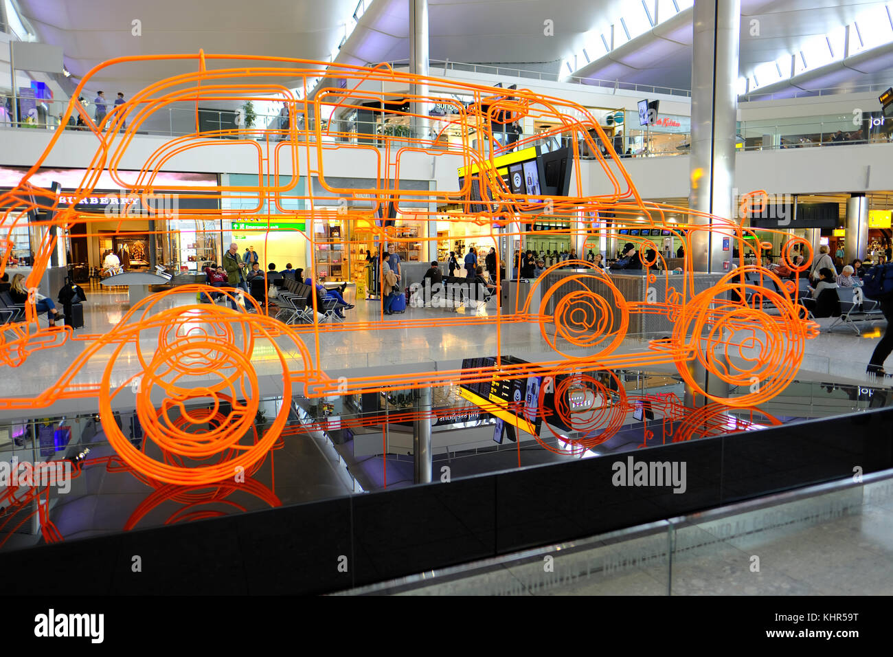 Il terminale 2, l'aeroporto di Heathrow, London, Regno Unito Foto Stock