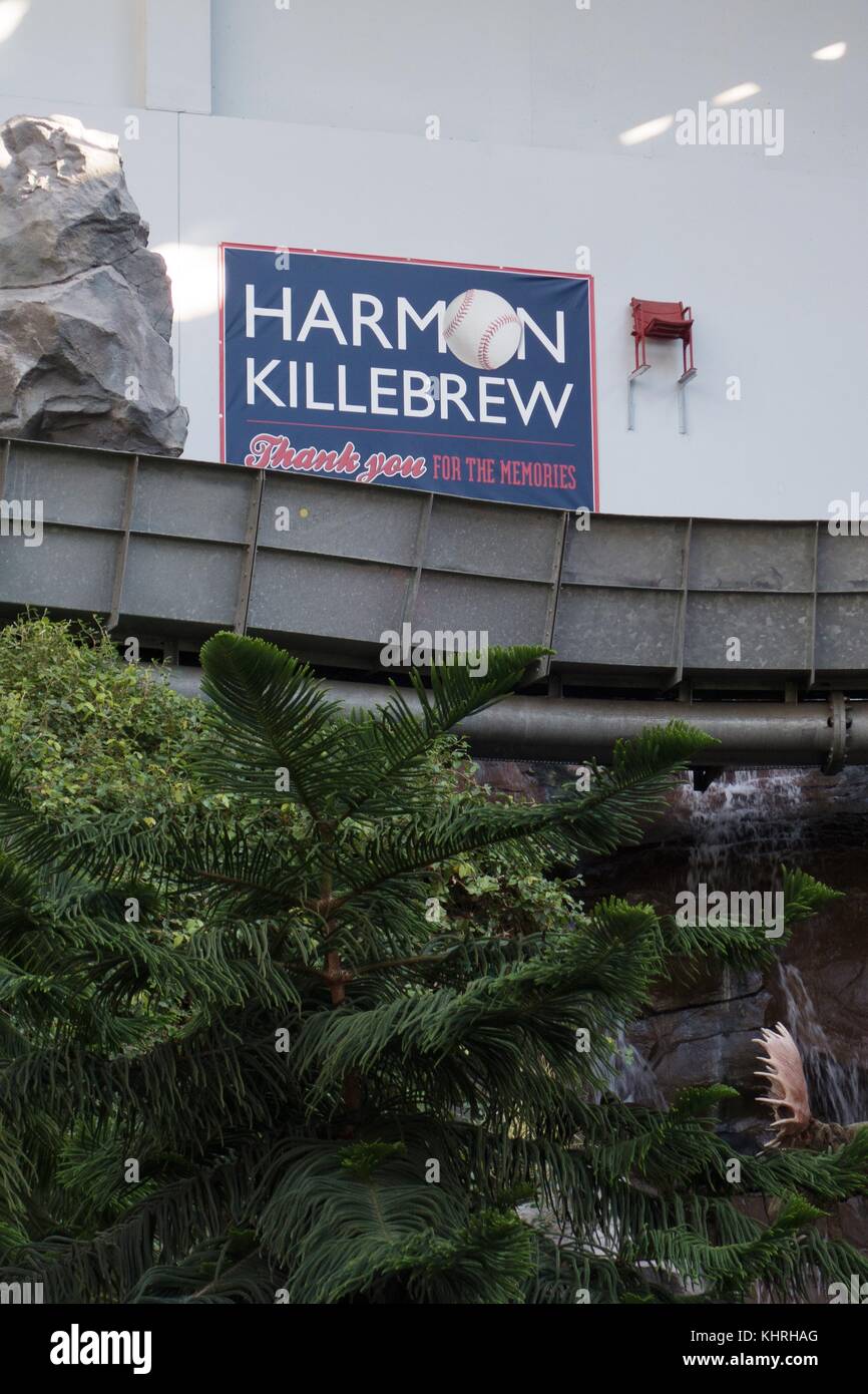 Il sedile che commemora Harmon Killebrew's 522 piedi homerun, montato nel centro commerciale Mall of America in Bloomington, MN, Stati Uniti d'America. Foto Stock