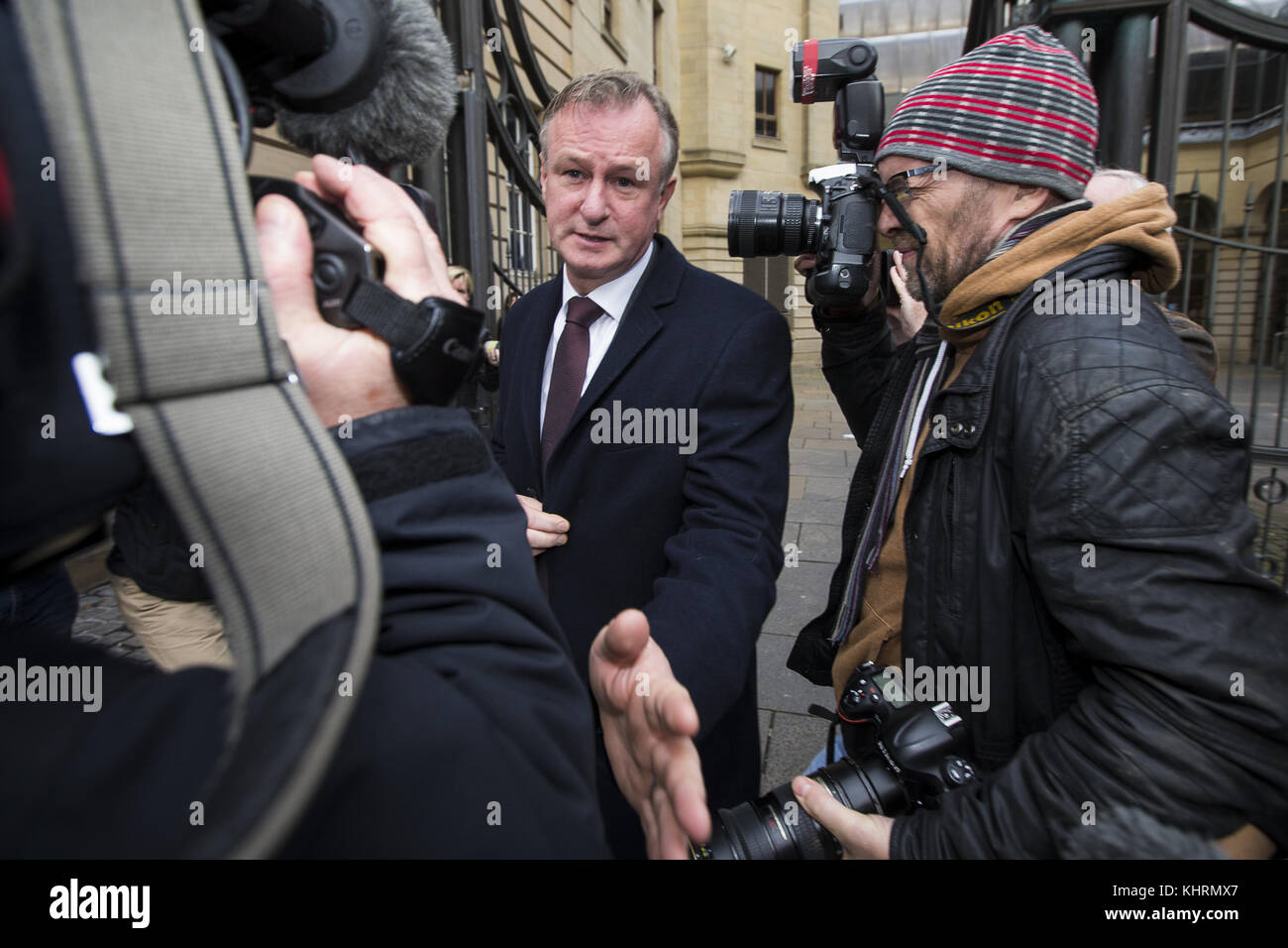 Irlanda del nord football manager Michael O'Neill a Edimburgo sheriff court per bere durante la guida. Egli è stato catturato 3 volte oltre il limite e pled colpevole e ha ricevuto un mese 16 divieto lungo con un £1300 ammenda. dotata di: Michael O'neill dove: Edimburgo, Regno Unito quando: 19 oct 2017 credit: wenn Foto Stock