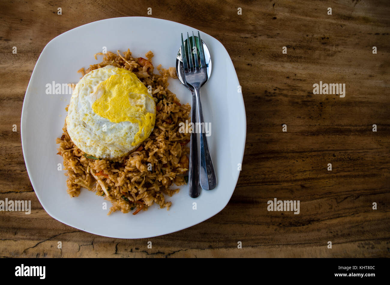 Tipico piatto indonesiano: Nasi goreng Foto Stock