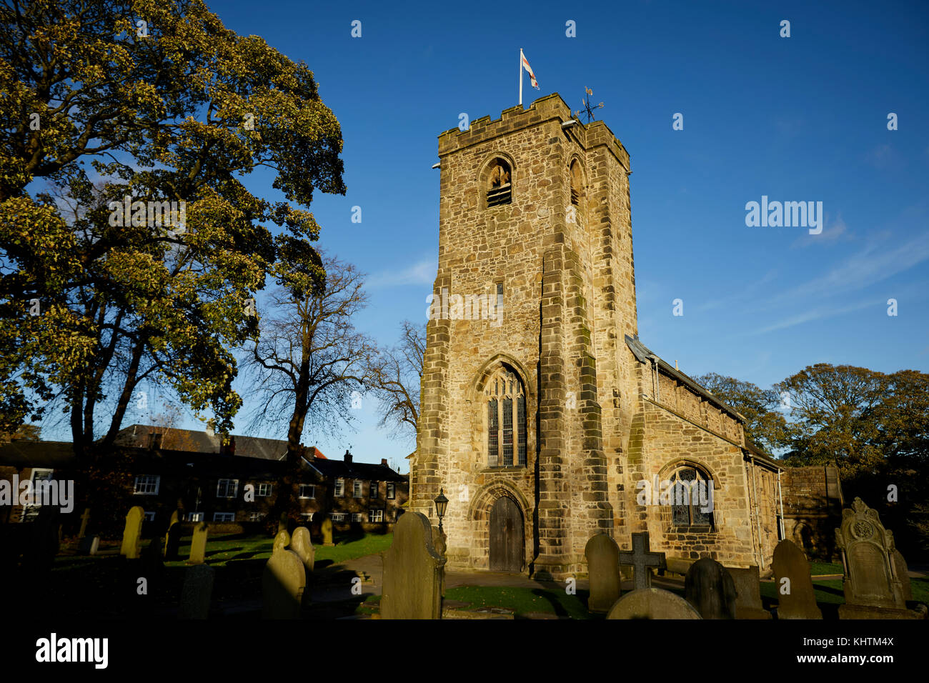 Autunno a Ribble Valley St Mary e di tutti i Santi una chiesa Anglicana nel villaggio di Whalley in Lancashire, Foto Stock