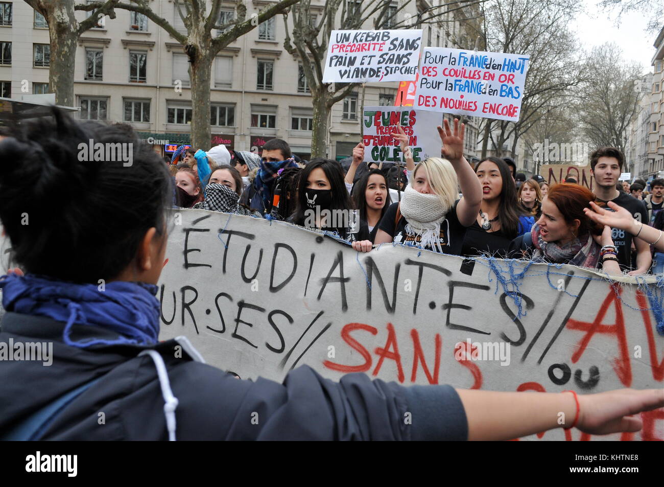 Anti-Diritto del lavoro manifestanti marzo a Lione, Francia Foto Stock