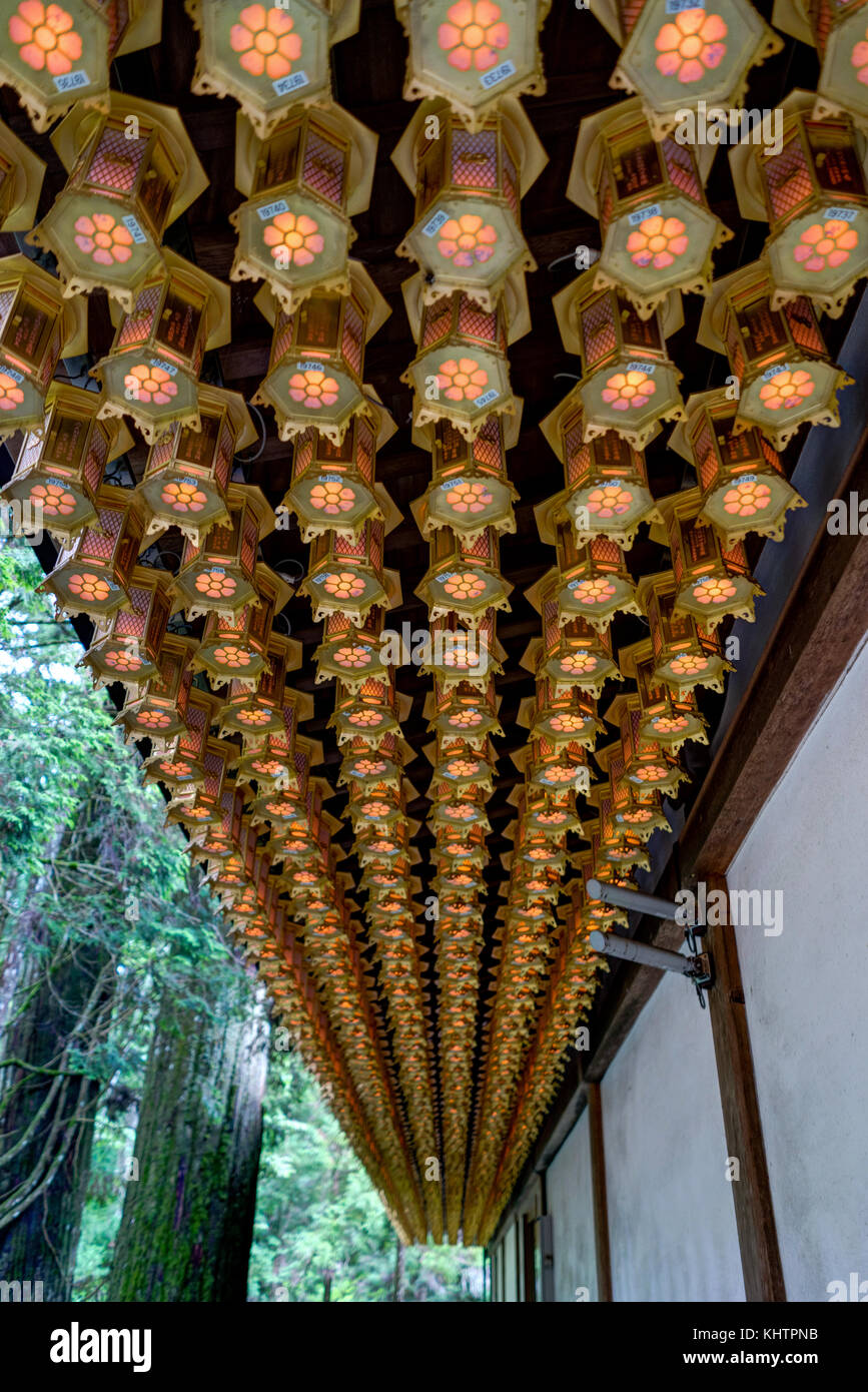 La sala delle lampade sala Torodo Koya San Giappone Foto Stock