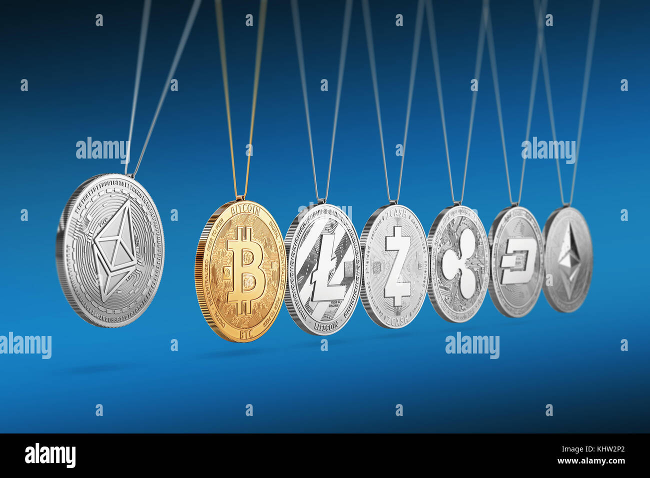 Ethereum moneta sul Newton culla migliora e accelera altre cryptocurrencies e avanti e indietro. Cryptocurrencies rafforzare i prezzi uno un altro concep Foto Stock