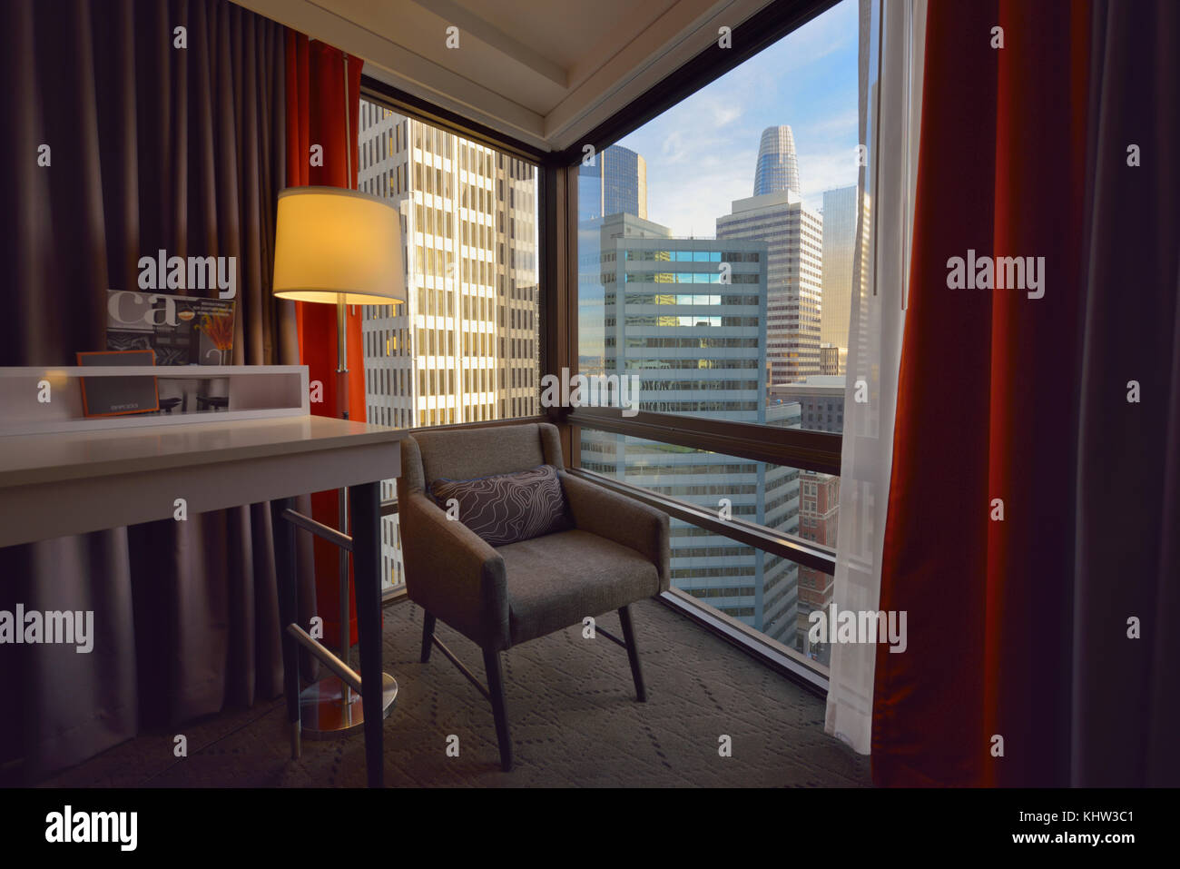 Lo skyline del centro cittadino visto da Le Meridien camera ospiti, San Francisco CA Foto Stock
