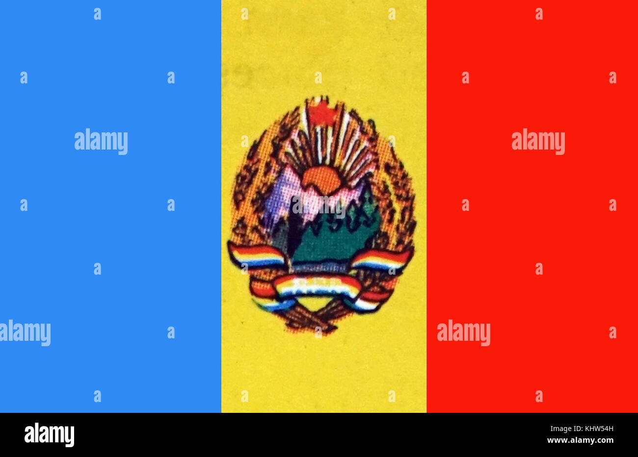Illustrazione raffigurante la bandiera nazionale e alfiere della Romania (Romania). In data xx secolo Foto Stock
