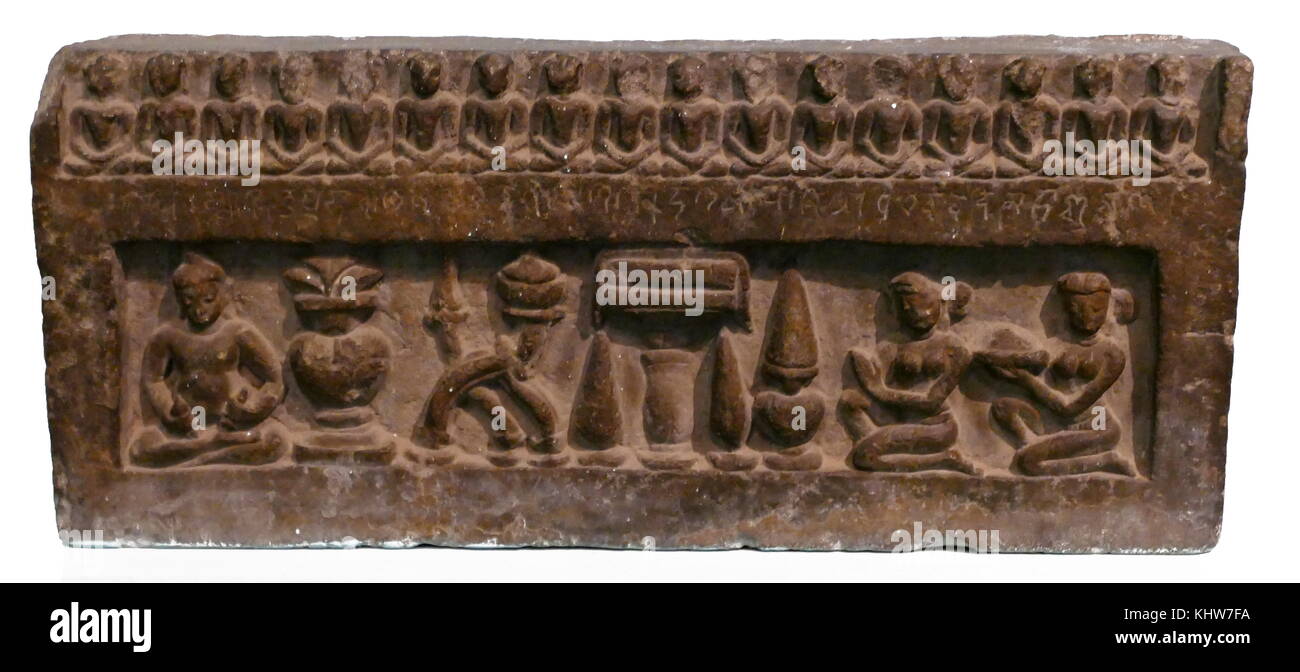Frammento di pietra dal Ranakpur Jain Temple di Chaumukha, India. Datato xii secolo Foto Stock