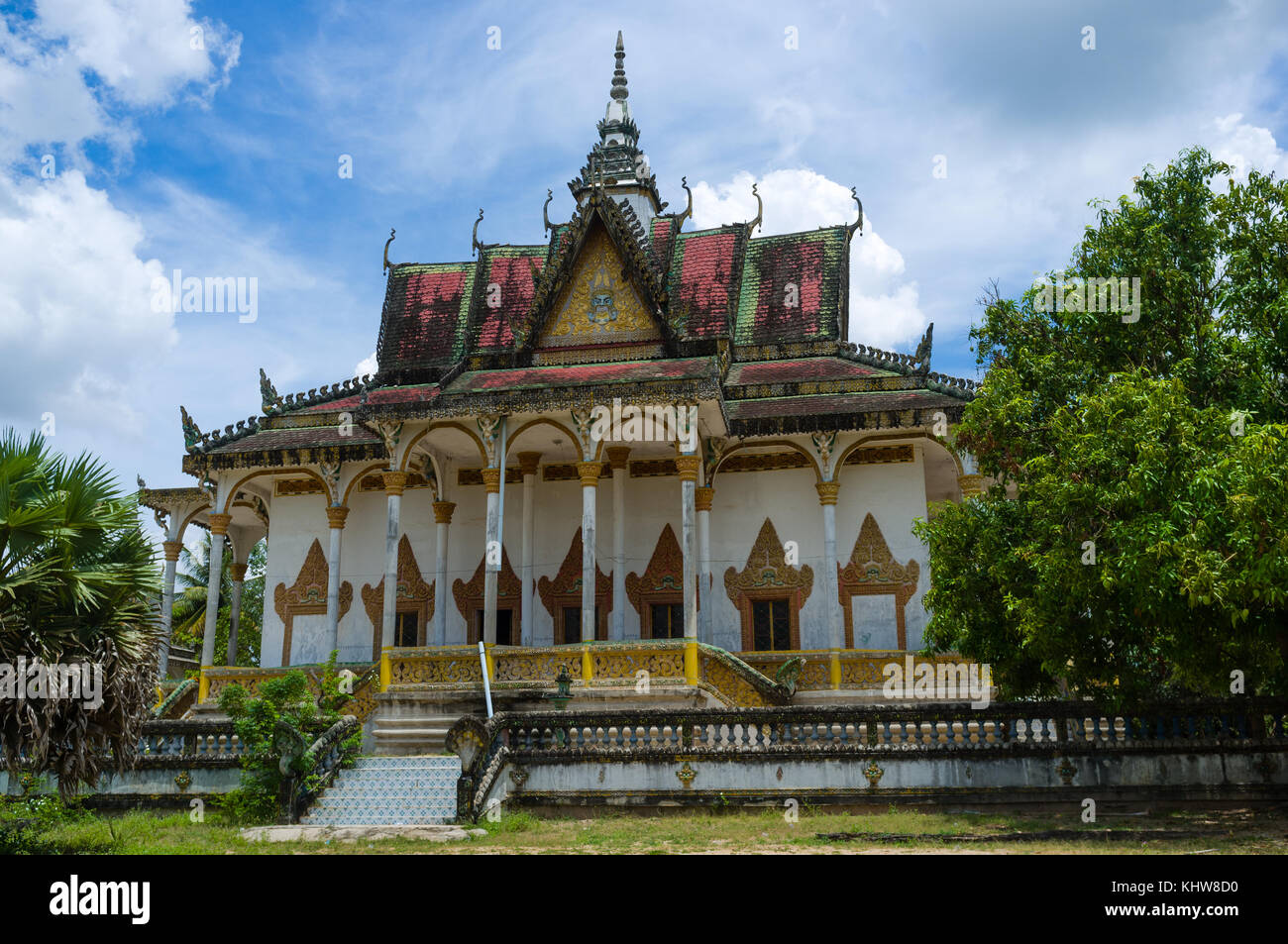 Wat Kbal Damrei (significa testa di elefante in Khmer) a Kampong Chhnang, Cambogia Foto Stock