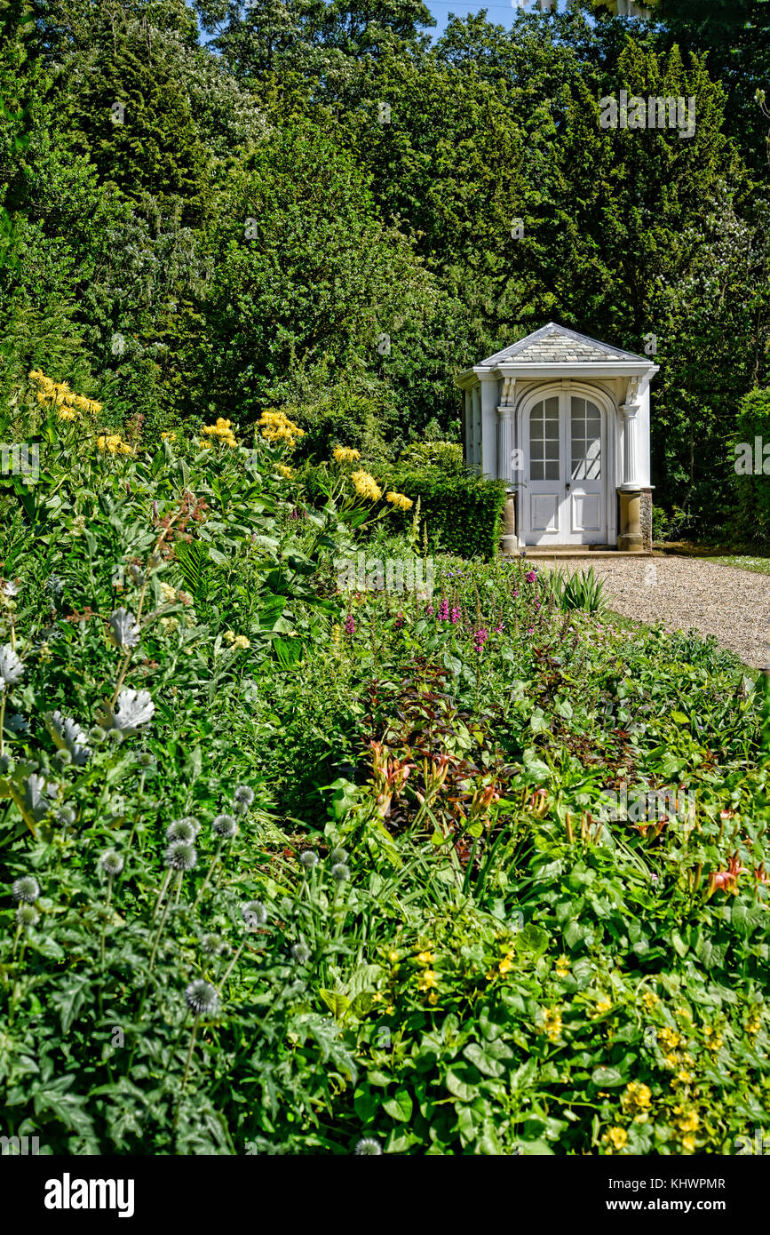 Summerhouse a Lotherton Hall una bella casa di campagna e giardino vicino a Leeds in West Yorkshire che non è National Trust Foto Stock