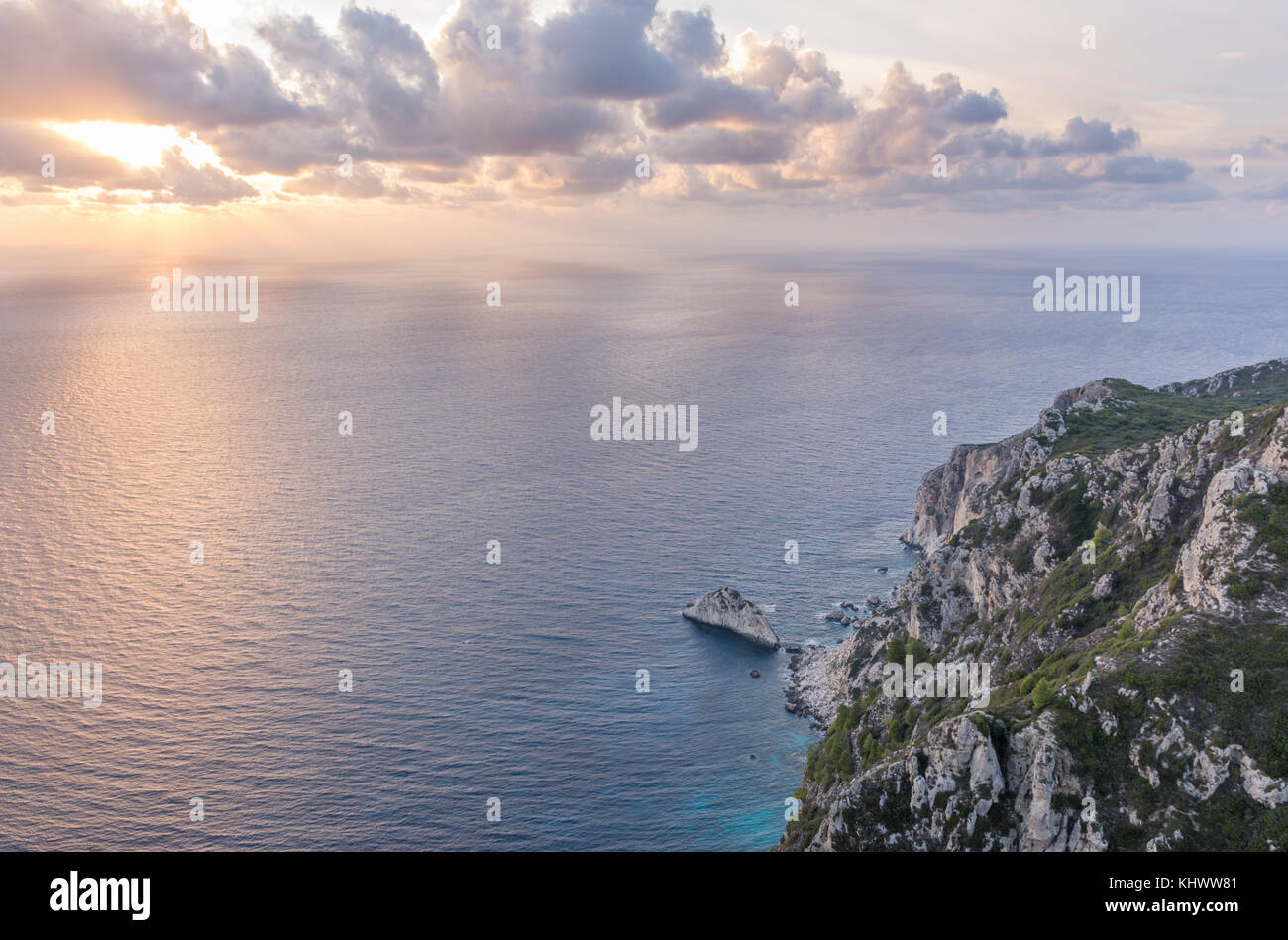 Amazing seascape e tramonto a Nord Corfu Grecia Foto Stock