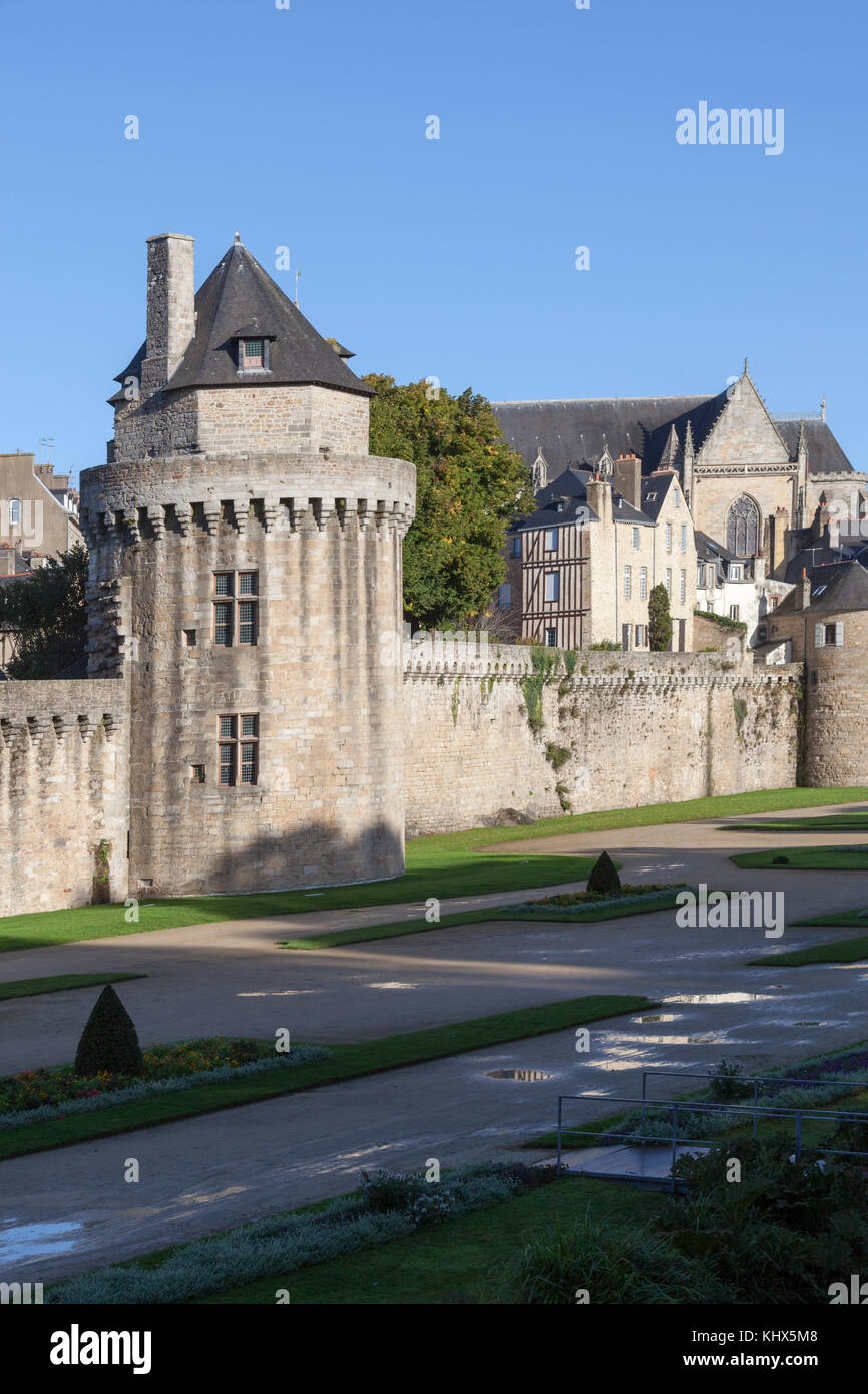 La bastionata di Vannes a livello di disegno con il Connestabile torre, la più alta delle pareti esterne (Bretagna - Francia). Foto Stock