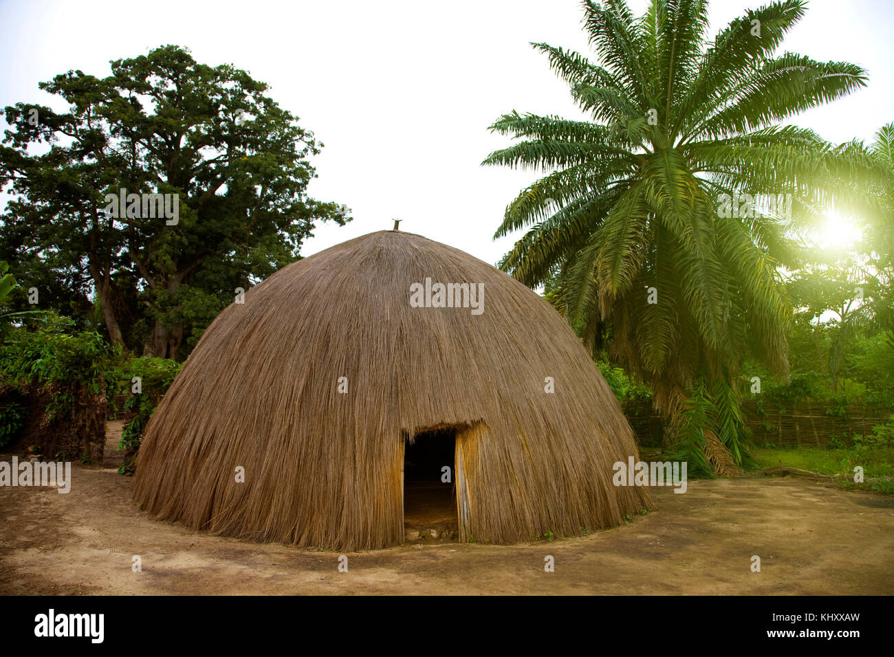 Casa contadina dei Pigmei tribù, Birayi Bujumbura Burundi, Africa Foto Stock