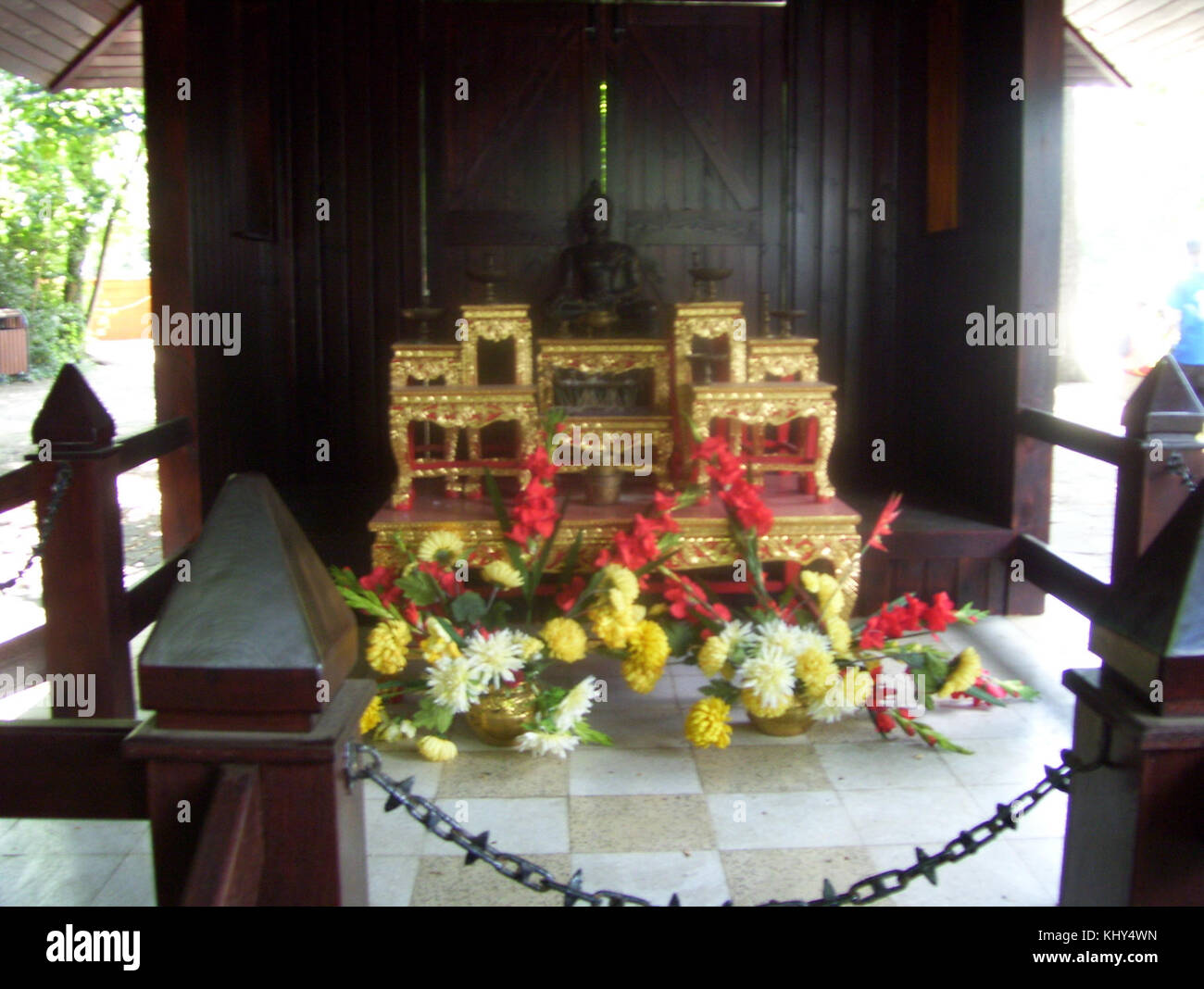 Questa immagine del sito World Jamboree cattura un raduno globale di scout provenienti da diverse nazioni, sottolineando lo spirito di unità internazionale e le attività di scouting durante l'evento globale. Foto Stock