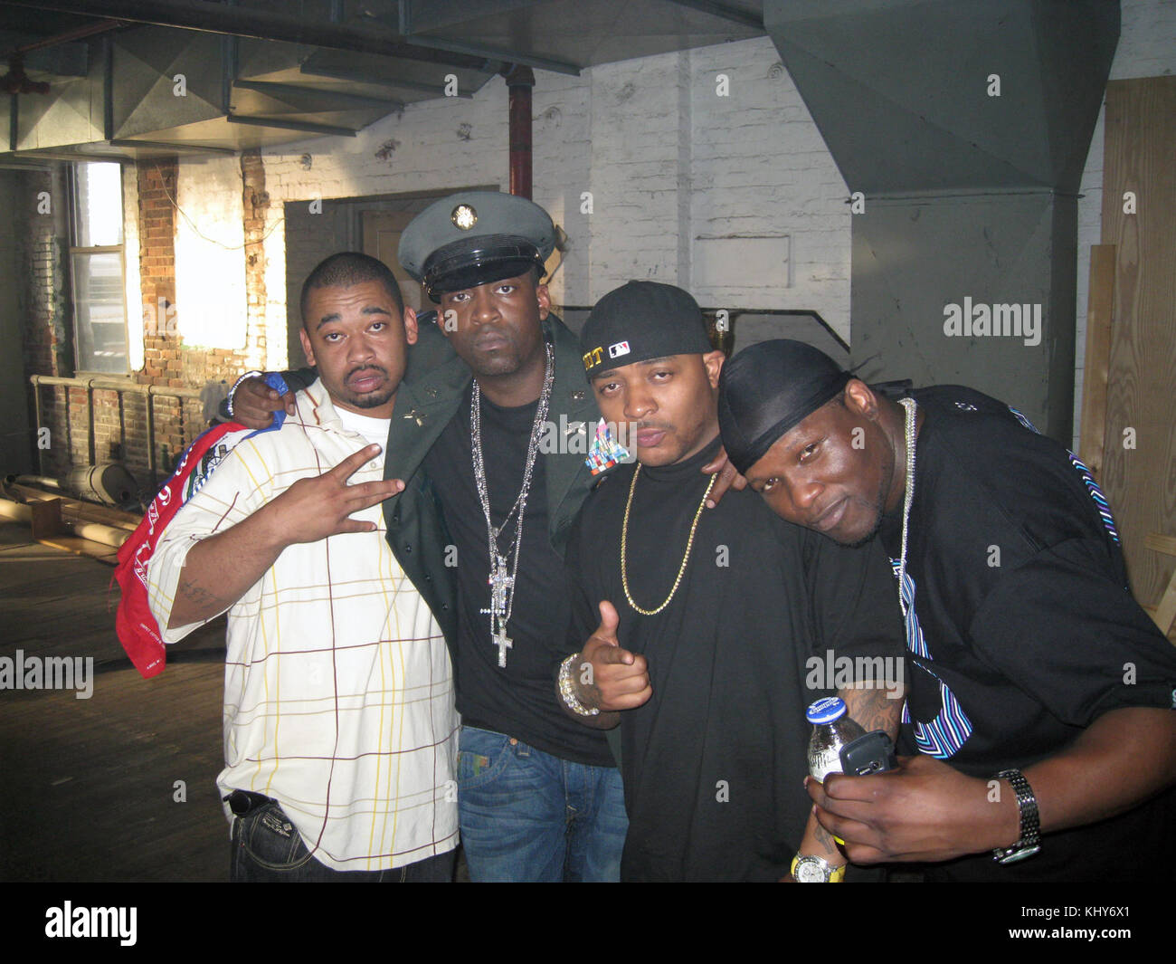 Yayo40Glocc&Nyce è una collaborazione hip-hop statunitense tra gli artisti Yayo40Glocc e Nyce. Noti per la loro musica d'impatto, hanno creato una miscela distintiva di rap e hip-hop che risuona con gli appassionati di musica urbana contemporanea. Foto Stock