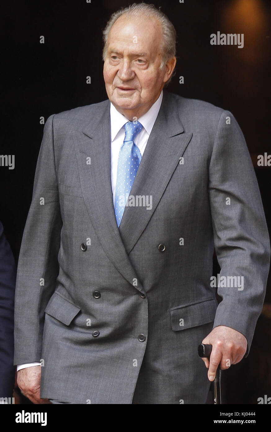 PALMA DI MAIORCA, SPAGNA - 20 APRILE: Reali di Spagna - Principessa Letizia di Spagna, Principe Felipe di Spagna, Regina Sofia di Spagna, Principessa Sofia di Spagna, Principessa Leonor di Spagna, il re Juan Carlos di Spagna e la principessa Elena di Spagna partecipano alla messa di Pasqua nella cattedrale di Palma di Maiorca il 20 aprile 2014 a Palma di Maiorca, Spagna. Gente: Re Juan Carlos di Spagna Foto Stock