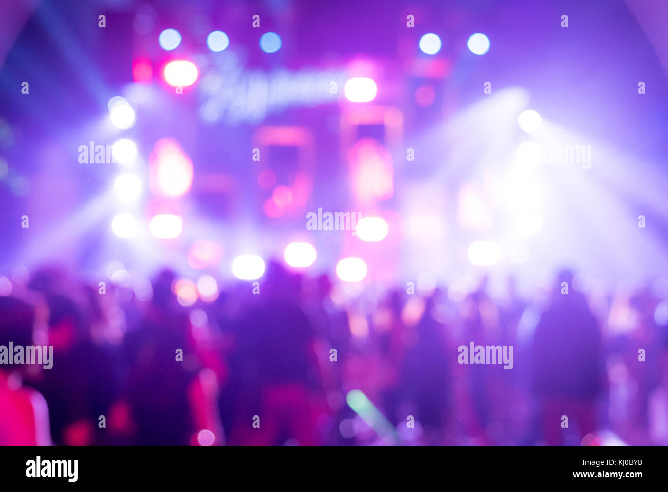Sfocare lo sfondo del concerto di intrattenimento Foto Stock