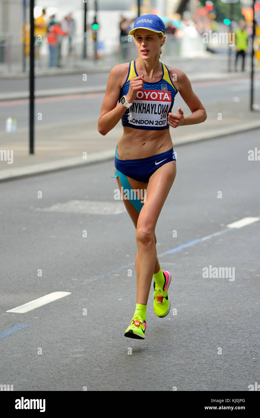 Darya Mykhaylova, Ucraina, 2017 IAAF campionato mondiale femminile alla maratona di Londra, Regno Unito Foto Stock