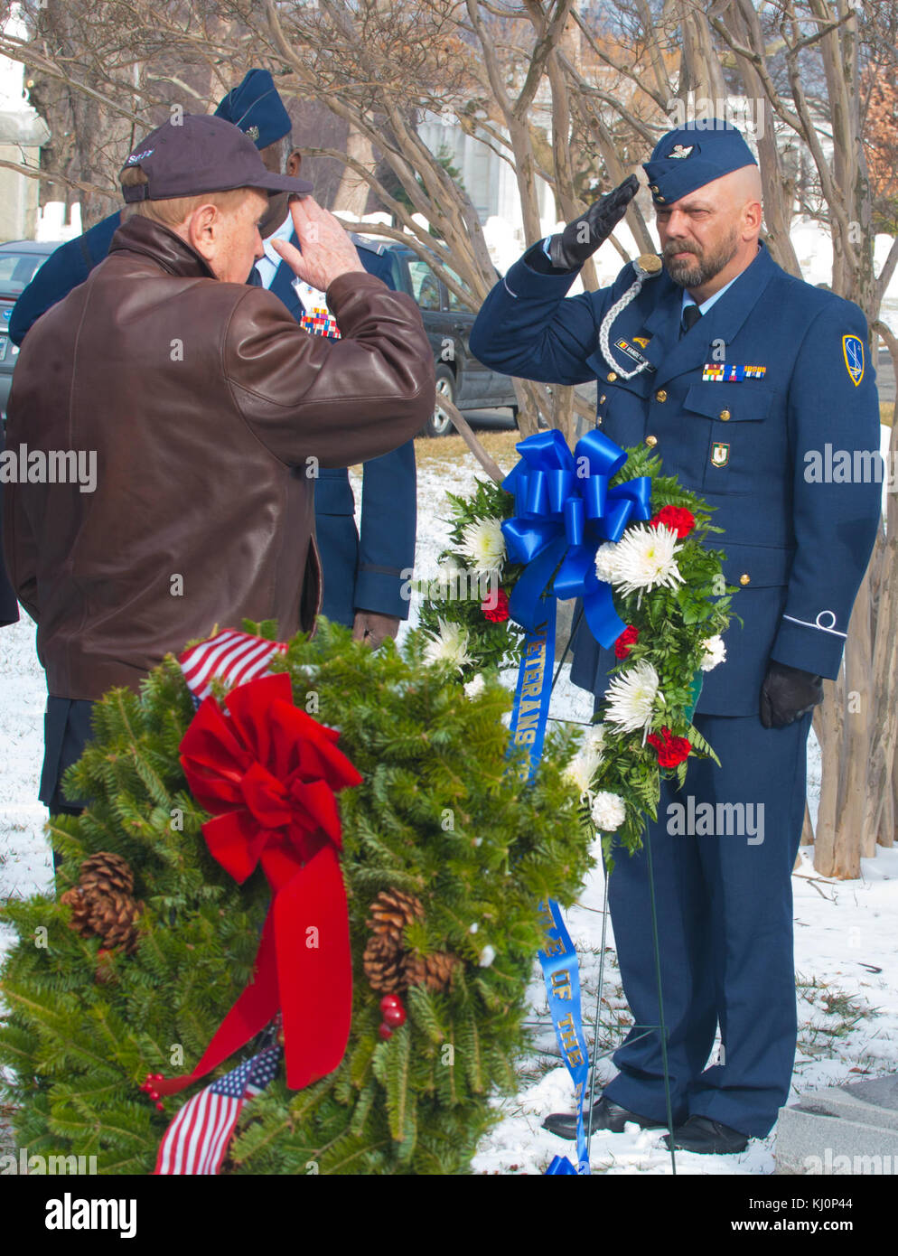 Battaglia di Bulge della cerimonia commemorativa- corona posa (16195594060) Foto Stock