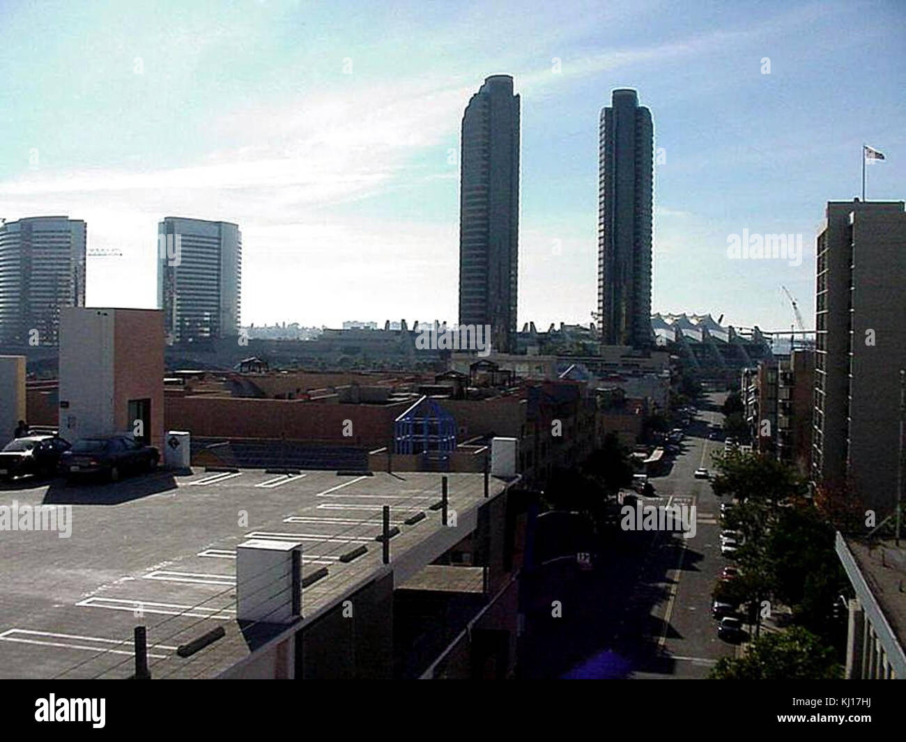 Il centro congressi è un grande luogo di ritrovo utilizzato per ospitare vari eventi come conferenze, mostre e fiere commerciali. Svolge un ruolo centrale nelle riunioni aziendali, culturali e pubbliche. Foto Stock