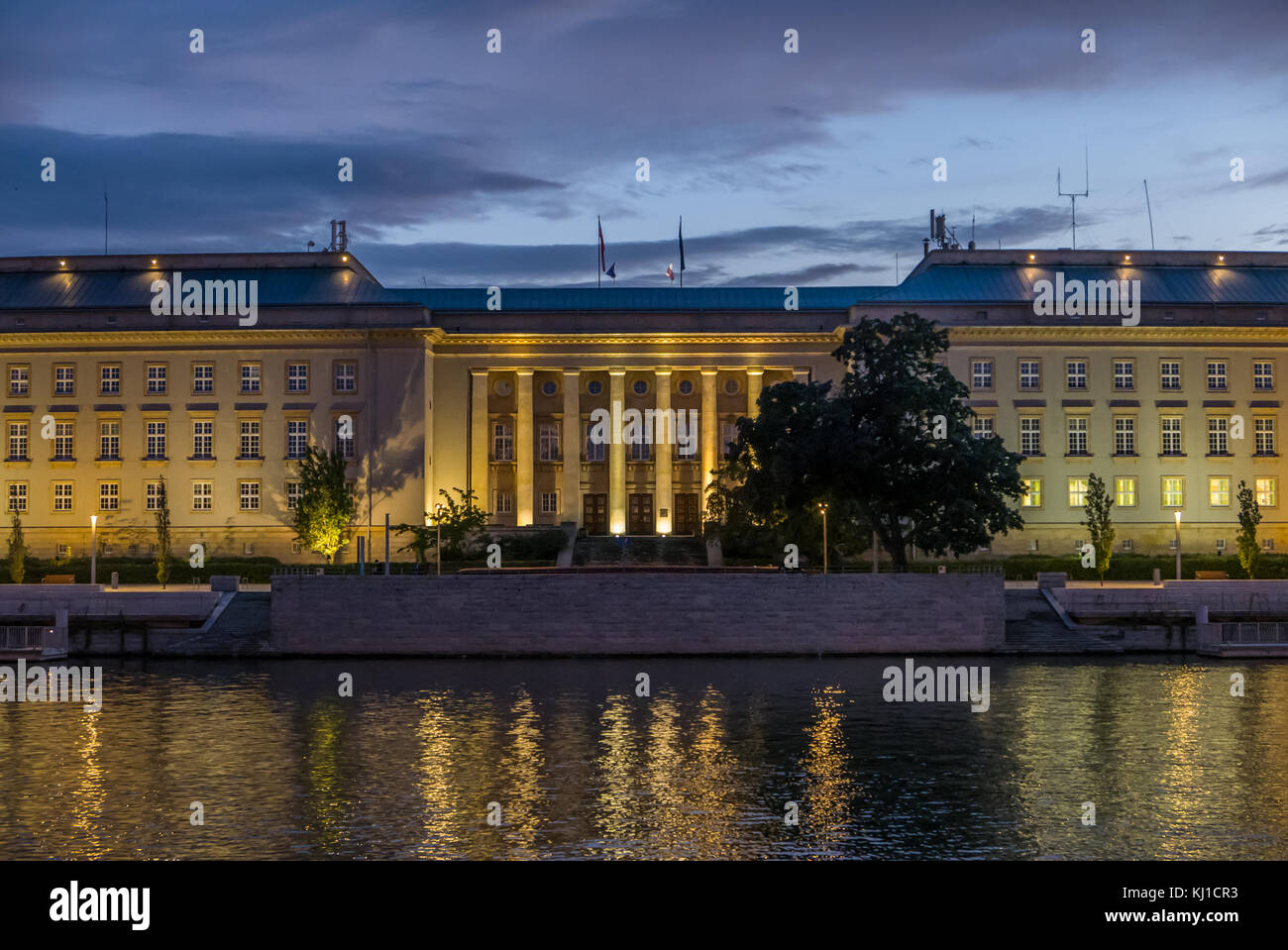 Bellissimo tramonto sulla Bassa Slesia Provincia ufficio, Wroclaw, Polonia Foto Stock