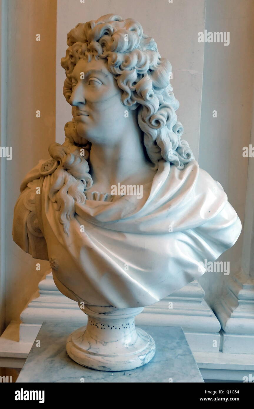 Busto del re francese Luigi XIV, da Simon-Louis Boizot, 1743-1804. Louis XIV (1638 - 1715), noto come Luigi il Grande (Louis le Grand) o il Re Sole (Le Roi-Soleil), era un monarca della Casa di Borbone che governarono come Re di Francia dal 1643 fino alla sua morte in 1715 Foto Stock