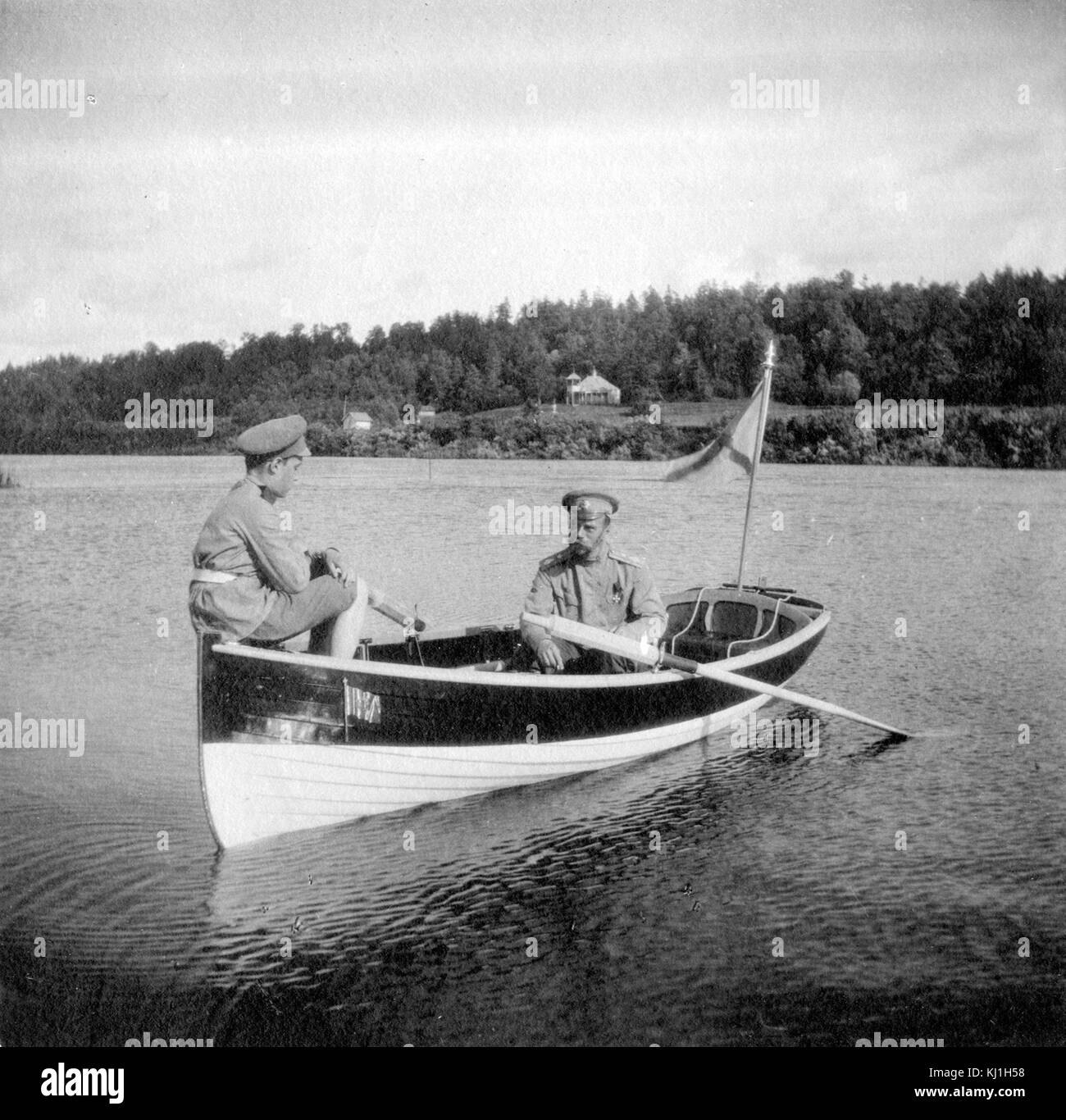 Alexei del Tsarevich con suo padre lo Zar Nicola II di Russia nel 1914 Foto Stock