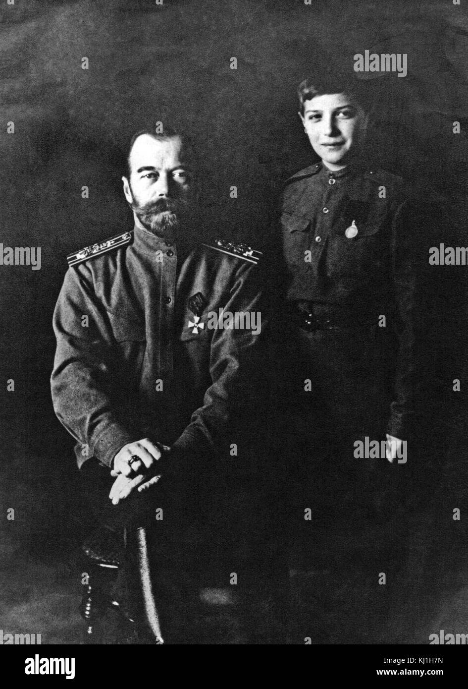 Alexei Nikolayevich (1904 - 1918) con suo padre Tsar Nicholas II nella Prima Guerra Mondiale 1916. Foto Stock