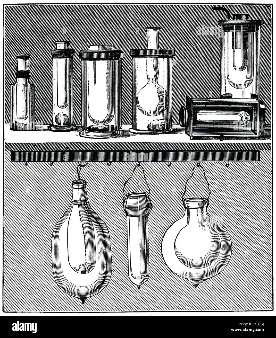 Incisione raffigurante James Dewar's beute da vuoto - (top) vecchi matracci per manipolare i gas liquidi - (fondo) il suo nuovo beute da vuoto. Sir James Dewar (1842-1923) un scozzese chimico e fisico. In data xx secolo Foto Stock