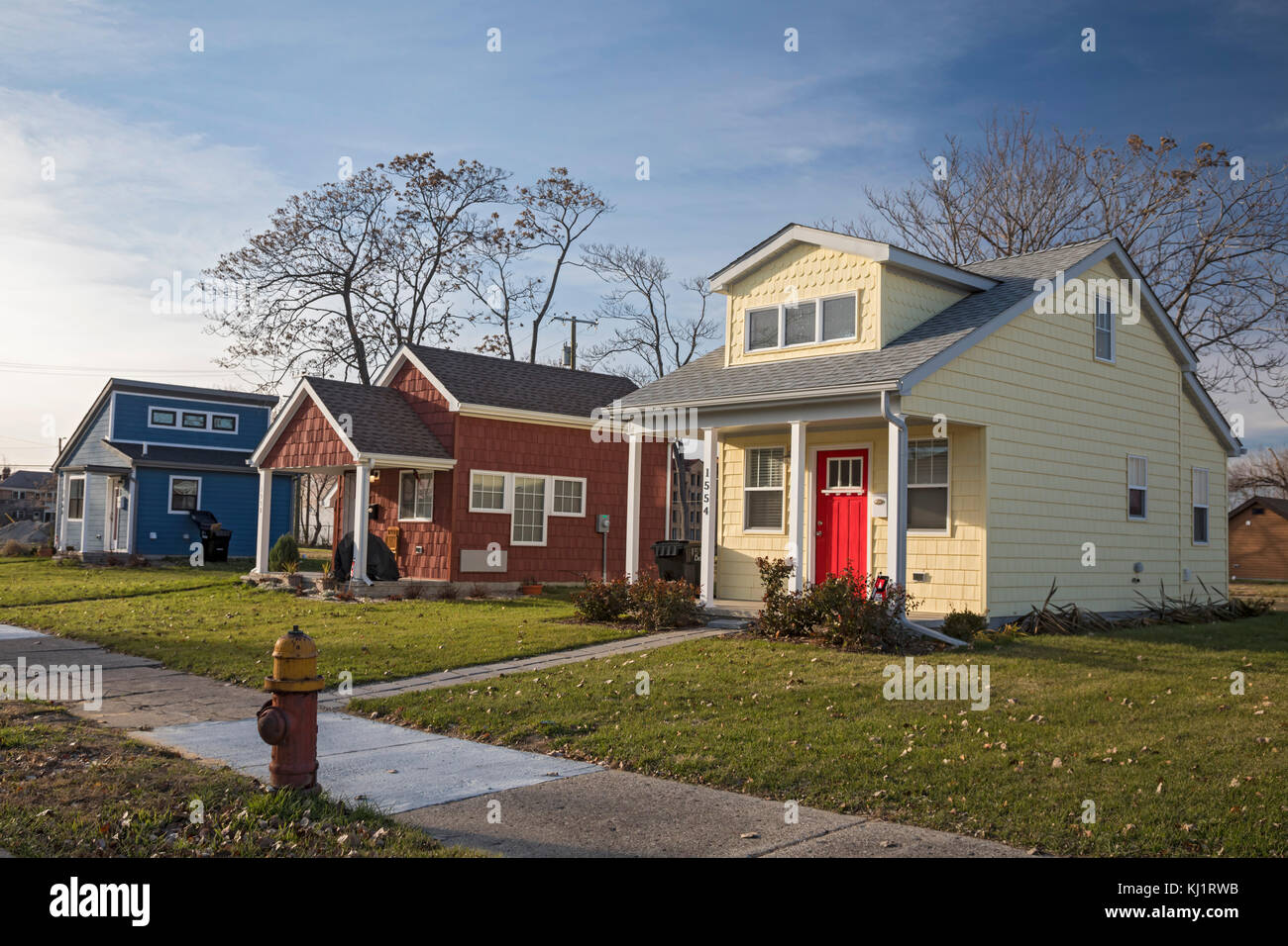 Detroit, Michigan - piccole case, costruito da Cass Community Social Services per i senzatetto. Il nonprofit progetta di costruire finalmente una comunità di 25 ore Foto Stock
