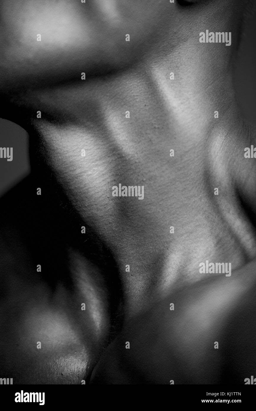 Il corpo umano il collo in bianco e nero Foto Stock