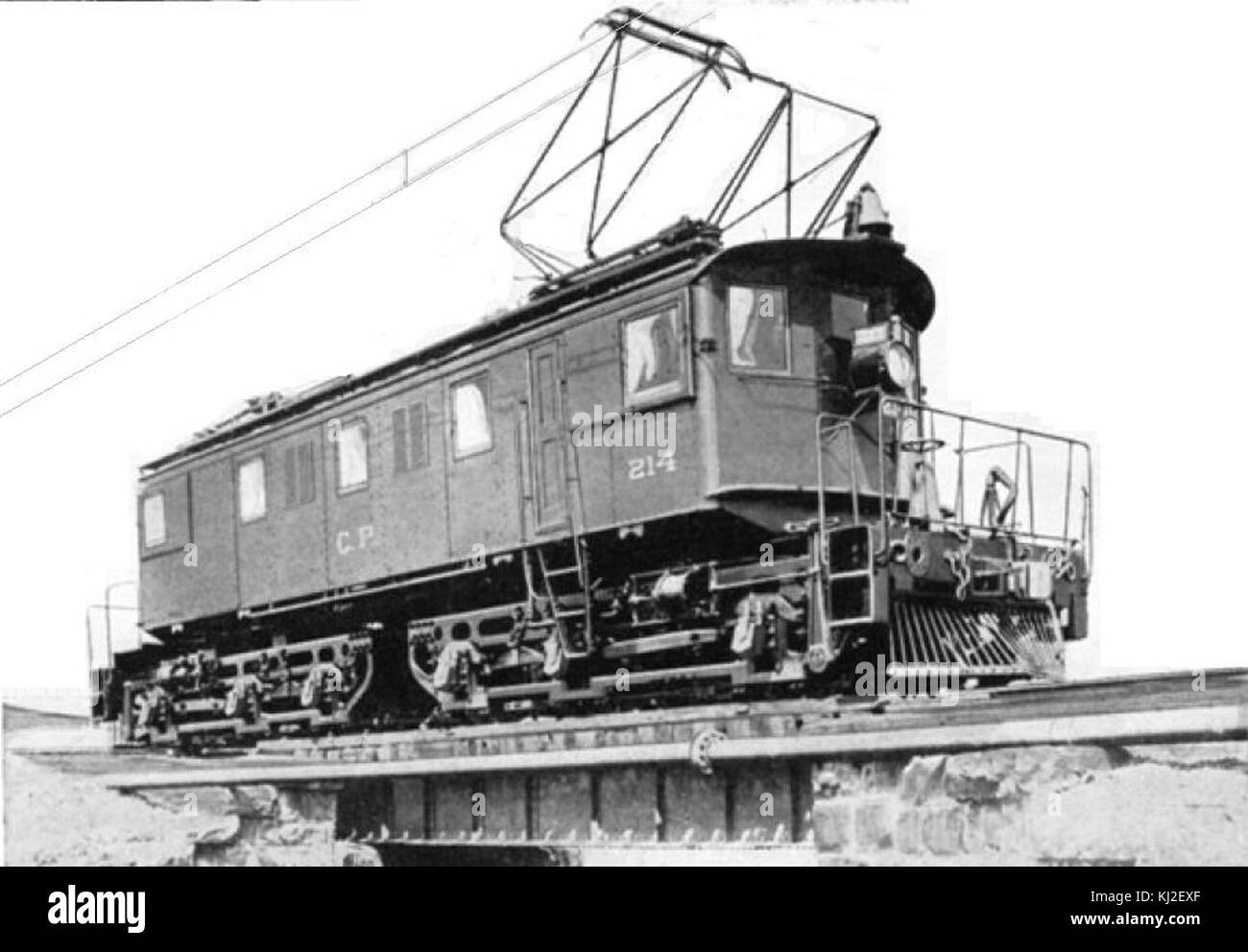 La Baldwin-Westinghouse CP 214 è un tipo di locomotiva elettrica sviluppata dalla Baldwin Locomotive Works e dalla Westinghouse. È stato utilizzato principalmente per scopi industriali e di trasporto pesante, mostrando ingegneria avanzata per i suoi tempi. Foto Stock