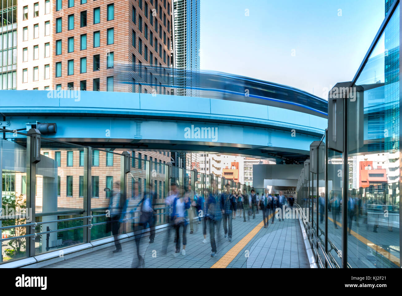 Treno ad alta velocità di Tokyo Foto Stock