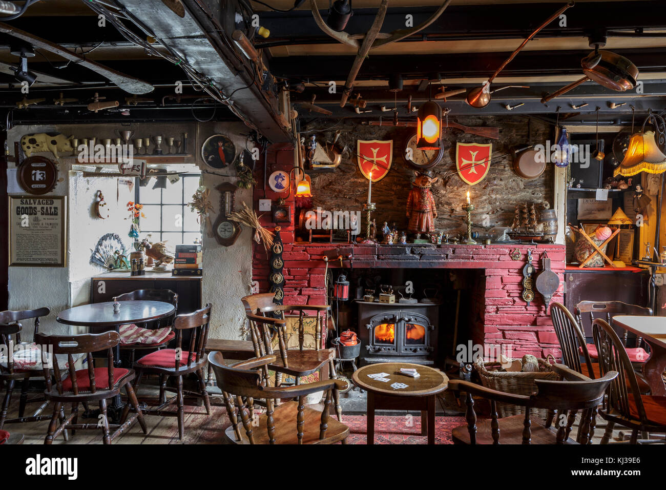 I suini naso inn east prawle, devon. tradizionale English Pub di campagna vicino al mare, con interni eclettico Foto Stock