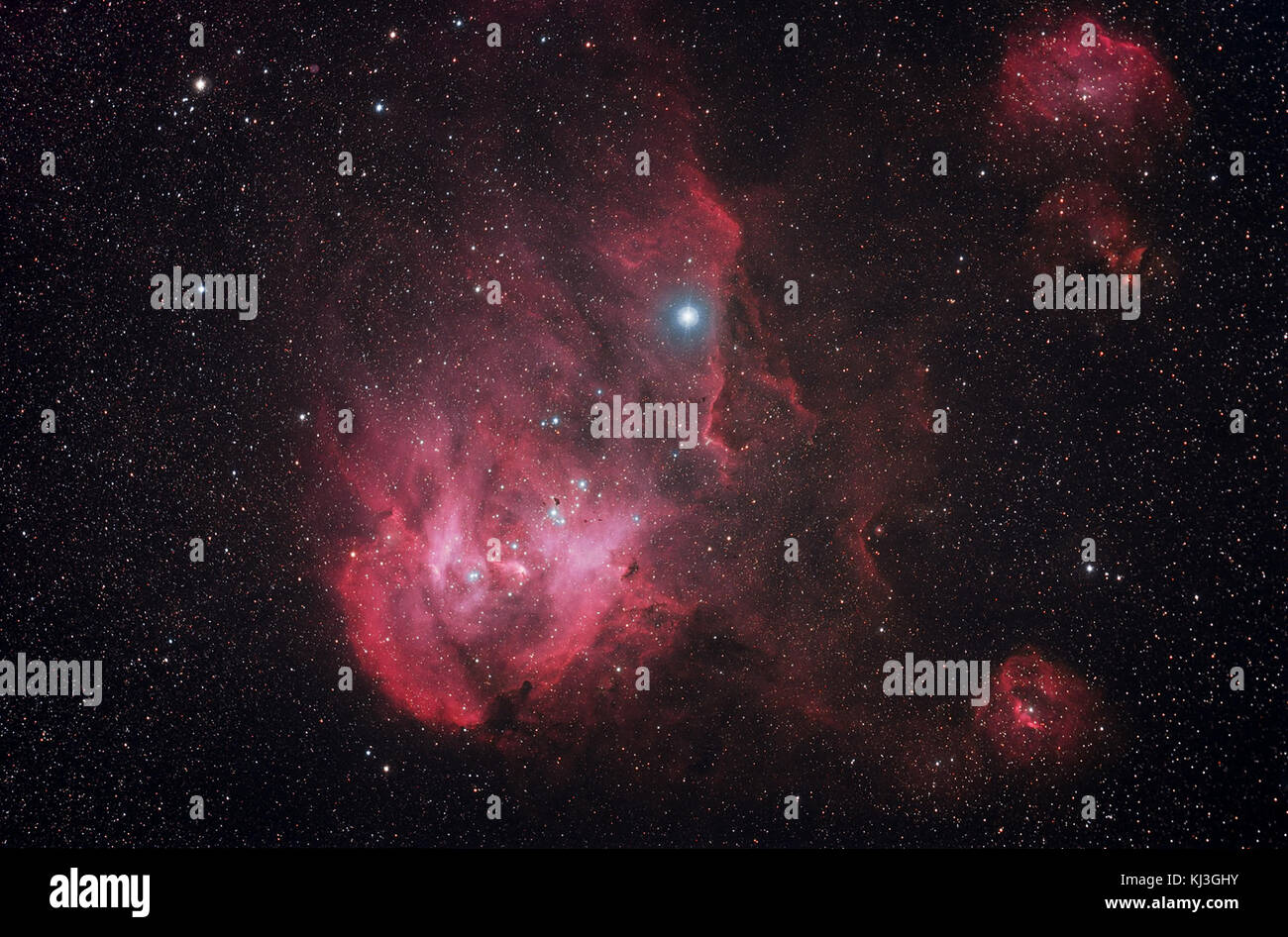 IC 2944 è una nebulosa ad emissione luminosa situata nella costellazione Centaurus. È noto per il suo aspetto sbalorditivo, con complesse strutture di gas e polvere, che formano un'area chiave per lo studio della formazione stellare. Foto Stock