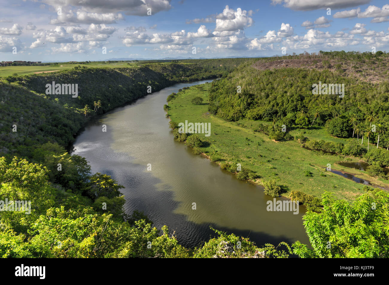 Tropical fiume Chavon nella Repubblica dominicana Foto Stock