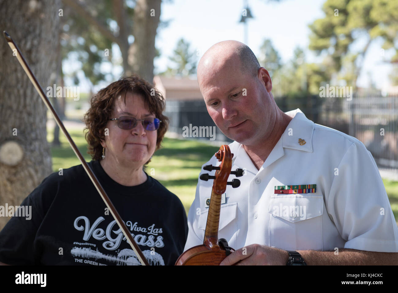 La banda della marina militare visite Las Vegas (37682915822) Foto Stock