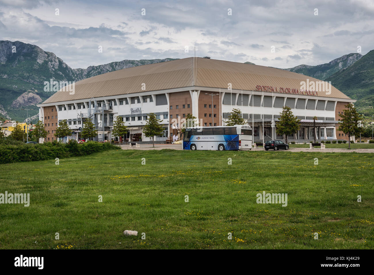 Sala dello Sport a Bar città costiera nel Montenegro meridionale Foto Stock