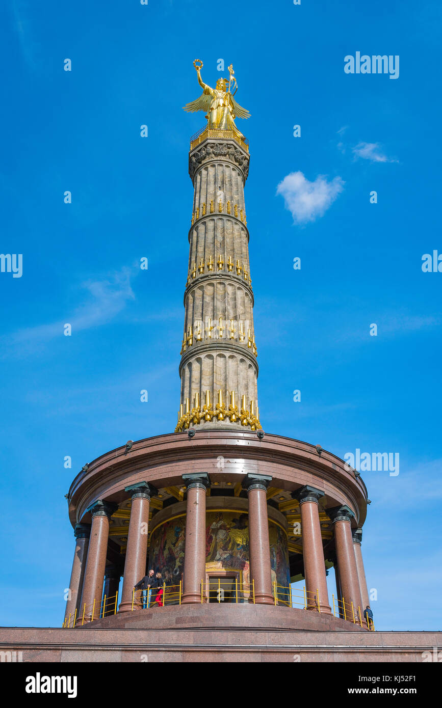 Berlino Siegessaule, vista della colonna della vittoria di Siegessaule nel Tiergarten, Berlino, Germania. Foto Stock
