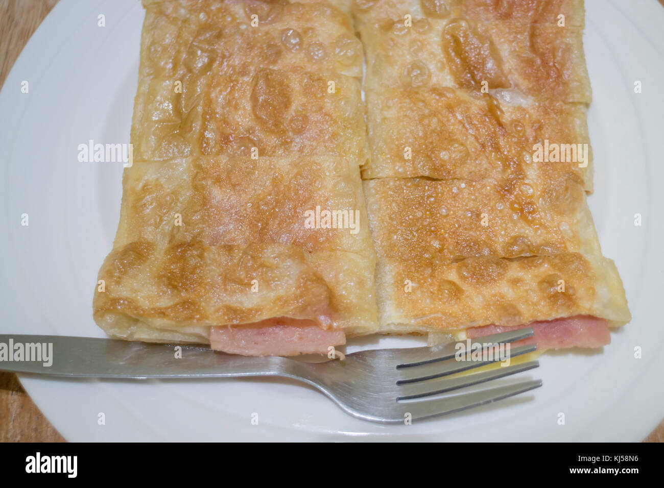 Freschi e deliziosi fritti prosciutto formaggio roti, stock photo Foto Stock