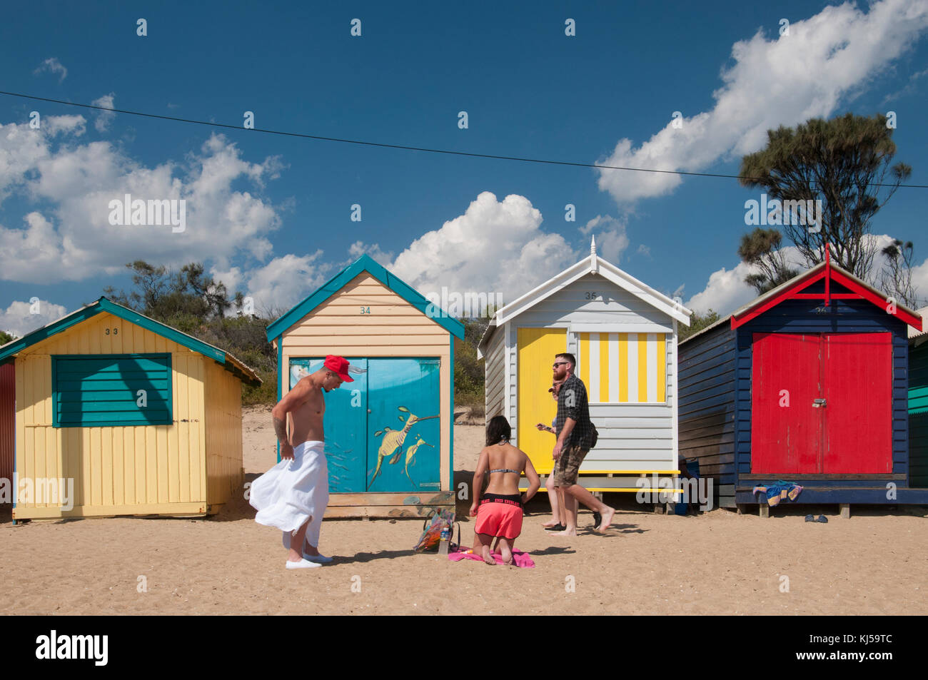 Epoca Vittoriana scatole di balneazione sul Dendy Street Beach, a Brighton sulla Port Phillip Bay, Melbourne Foto Stock