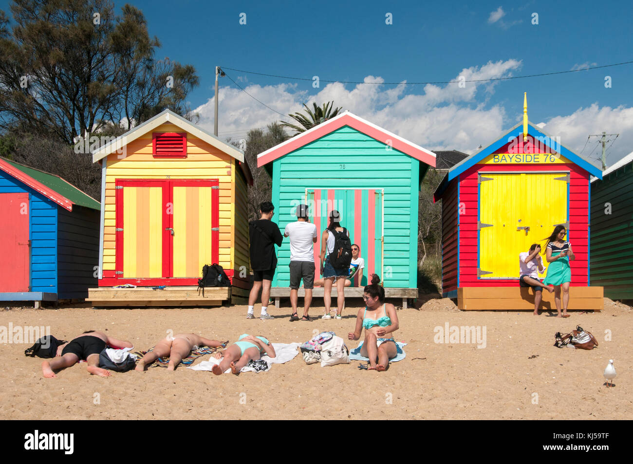 Epoca Vittoriana scatole di balneazione sul Dendy Street Beach, a Brighton sulla Port Phillip Bay, Melbourne Foto Stock